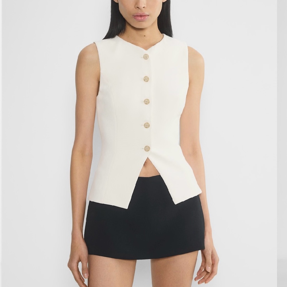 Aritzia Regal Vest in Light Birch BNWT Size 4